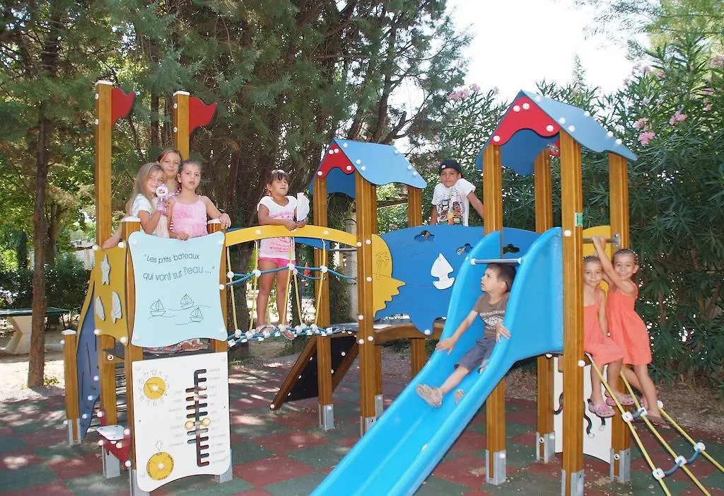 Camping La Barque Hotel Saint Aygulf 3*,